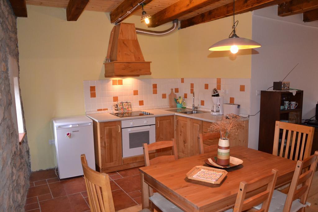 Holiday Farmhouse Skvor Robidisce 객실 사진